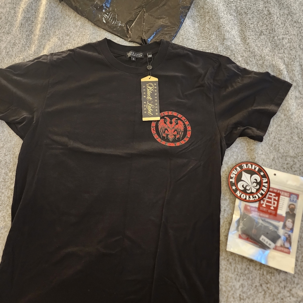Affliction t shirt